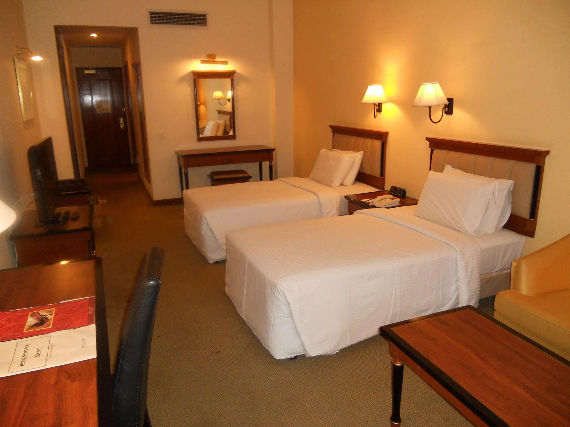 Dynasty Hotel Kuala Lumpur Exteriör bild